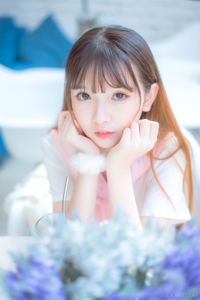 “那只是顺带。”庞统摇了摇头：“现在那阆中大营之中，可是已经有不少人投了我军。”